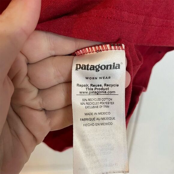 Patagonia Men's Graphic Print Tee Shirt Red Size L - Picture 4 of 6